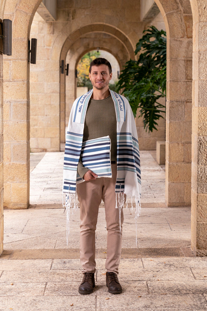 Embroidered Tallit Set with Blessing on Atara - 21 inch