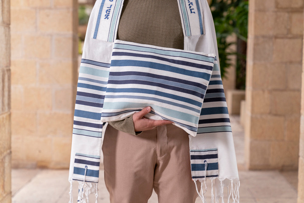 Embroidered Tallit Set with Blessing on Atara - 21 inch