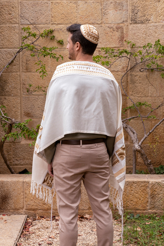 Silk Embroidered Tallit Set - Gold Geometric Square Design