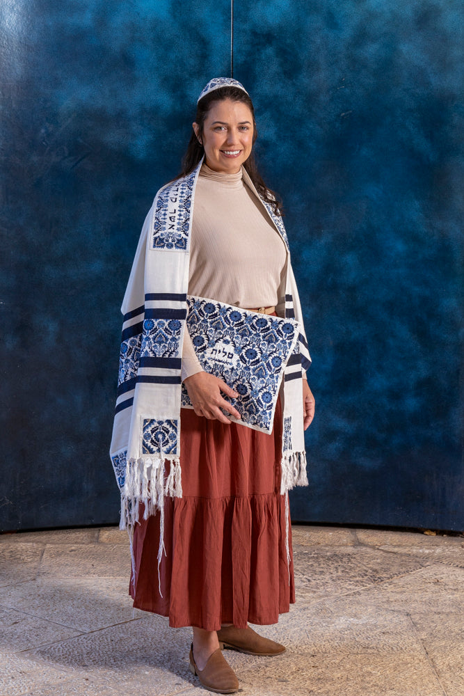 Silk Embroidered Tallit Set - Blue Oriental Pattern