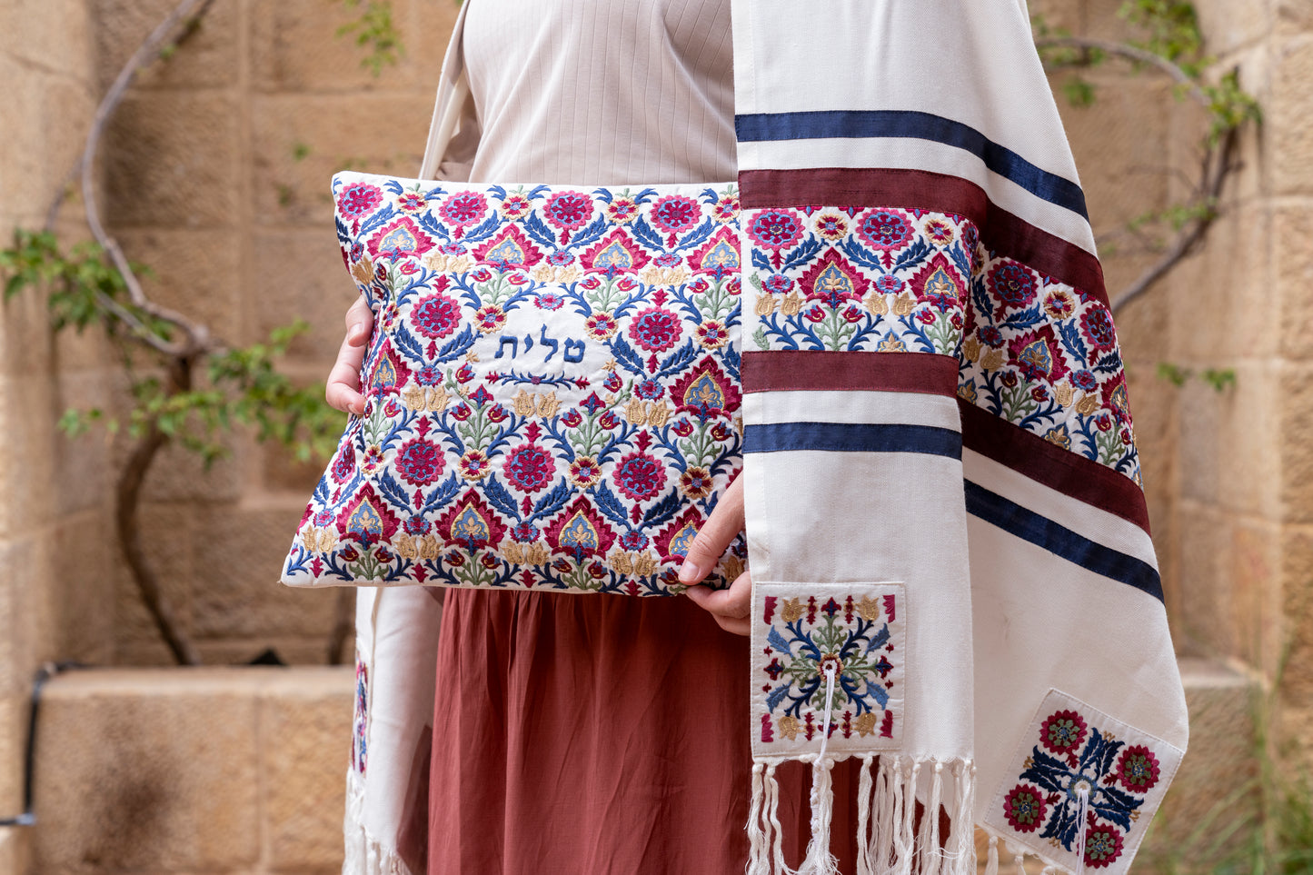 Silk Embroidered Tallit Set - Multicolored Oriental Pattern
