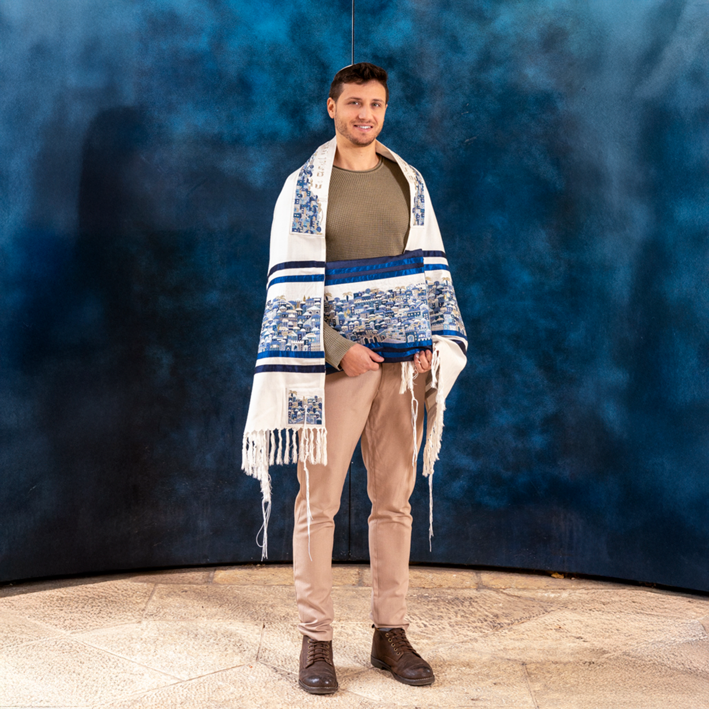 Luxurious Jerusalem Embroidered Tallit Set - Blue